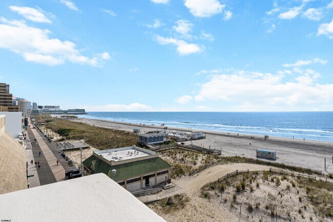 Building Photo - 3101 Boardwalk