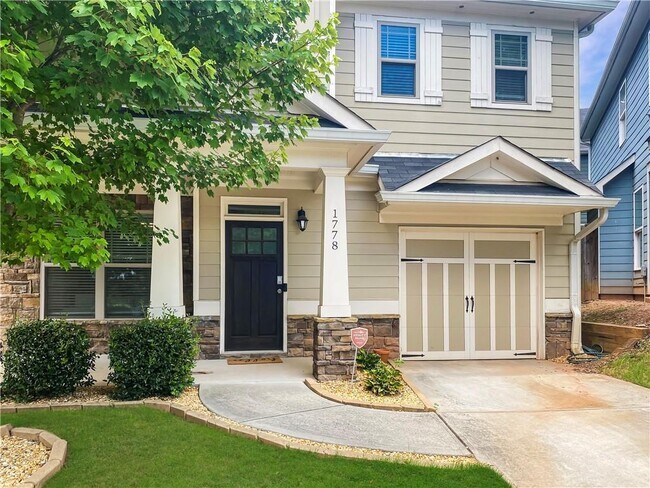 Building Photo - 1778 Maple Walk Cir SW