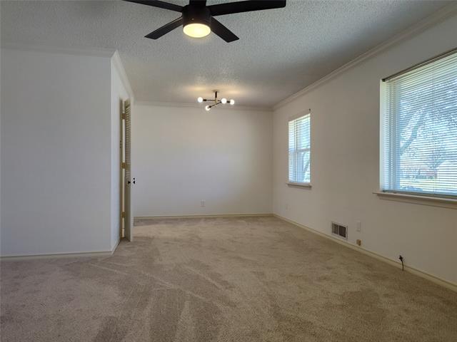 Foto del edificio - 910 Worcester Ln