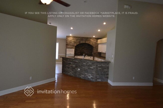 Building Photo - 6324 Bridgecrest Dr