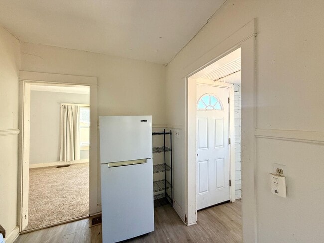 Foto del edificio - 1435 1/2 15th St N. - 1435 1/2 15th St N