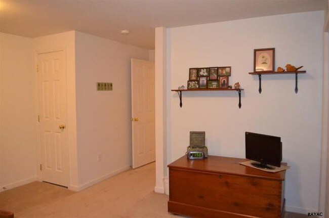 Building Photo - 2660 Sultan Supreme Way