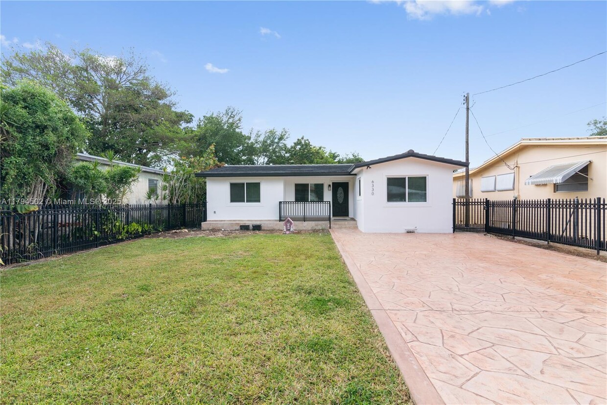 Primary Photo - 6330 SW 27th St