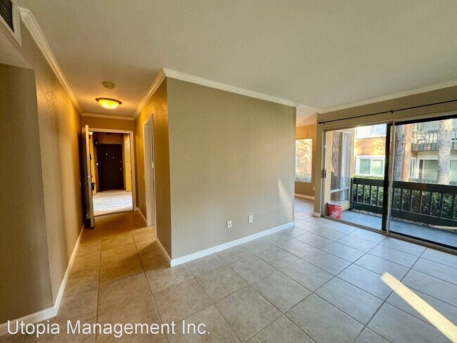 Building Photo - 3 br, 2 bath House - 17075 W Bernardo Dr #102