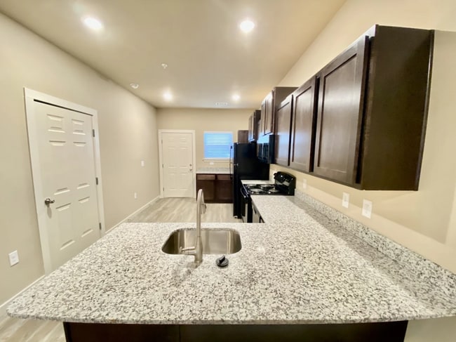 Building Photo - Atlas at Cabot