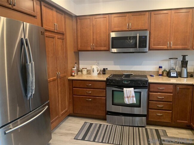 Foto del edificio - 4171 Balboa Way