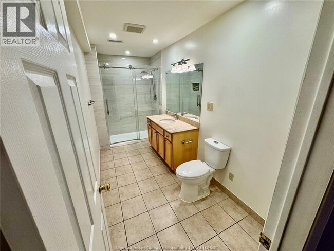 Building Photo - 2580 Northway Ave