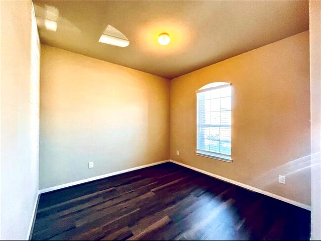 Building Photo - 24915 Puccini Pl