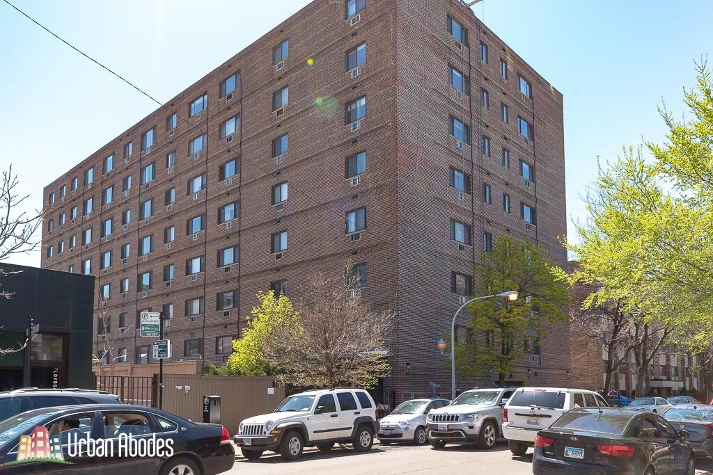 Foto principal - 607 W Wrightwood Ave