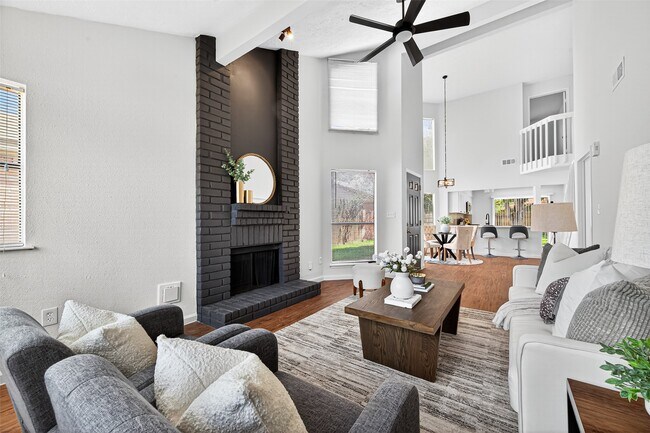 Building Photo - 10726 Buffalo Bend Dr