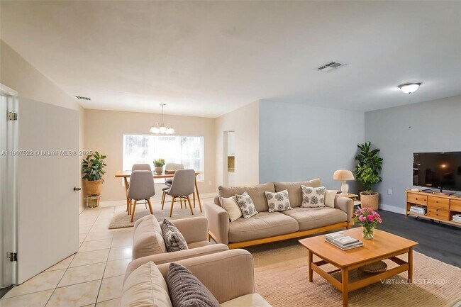 Foto del edificio - 810 NW 186th Dr