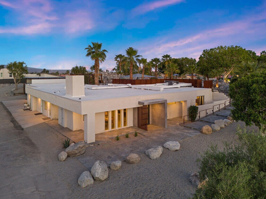Foto principal - 41750 Hermitage Dr