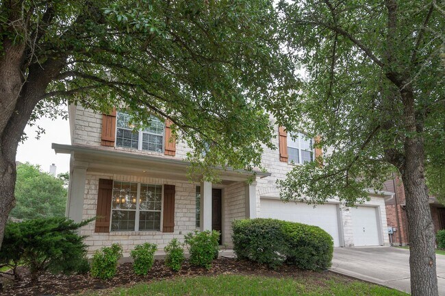 Building Photo - Stunning 5-Bedroom Home in the Sought-Afte...