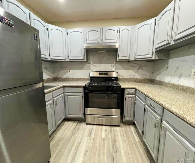 Foto del edificio - 824 Herkimer St