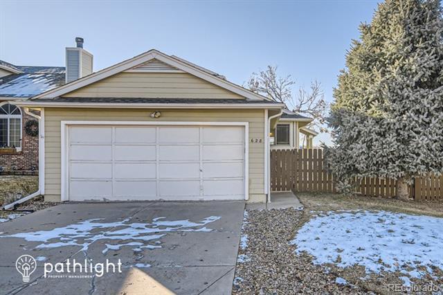 Foto principal - 628 Longfellow Ln