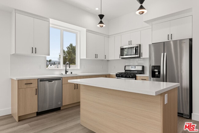 Building Photo - 5232 Tilden Ave