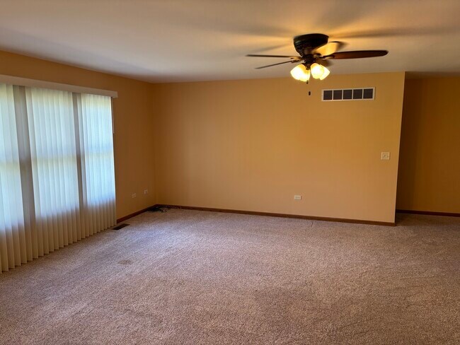 Building Photo - 2120 Belvidere Line Dr