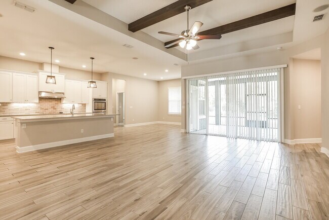Building Photo - 3654 Oglebay Dr