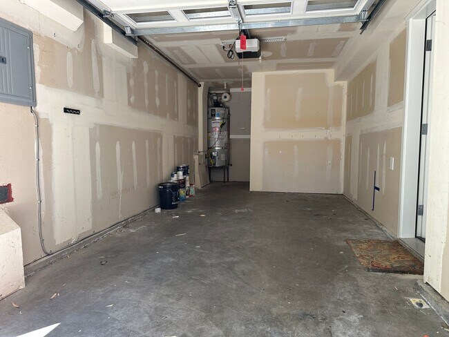 Foto del edificio - Ballard Perfection - 3 bed/3.5 Bath Update...