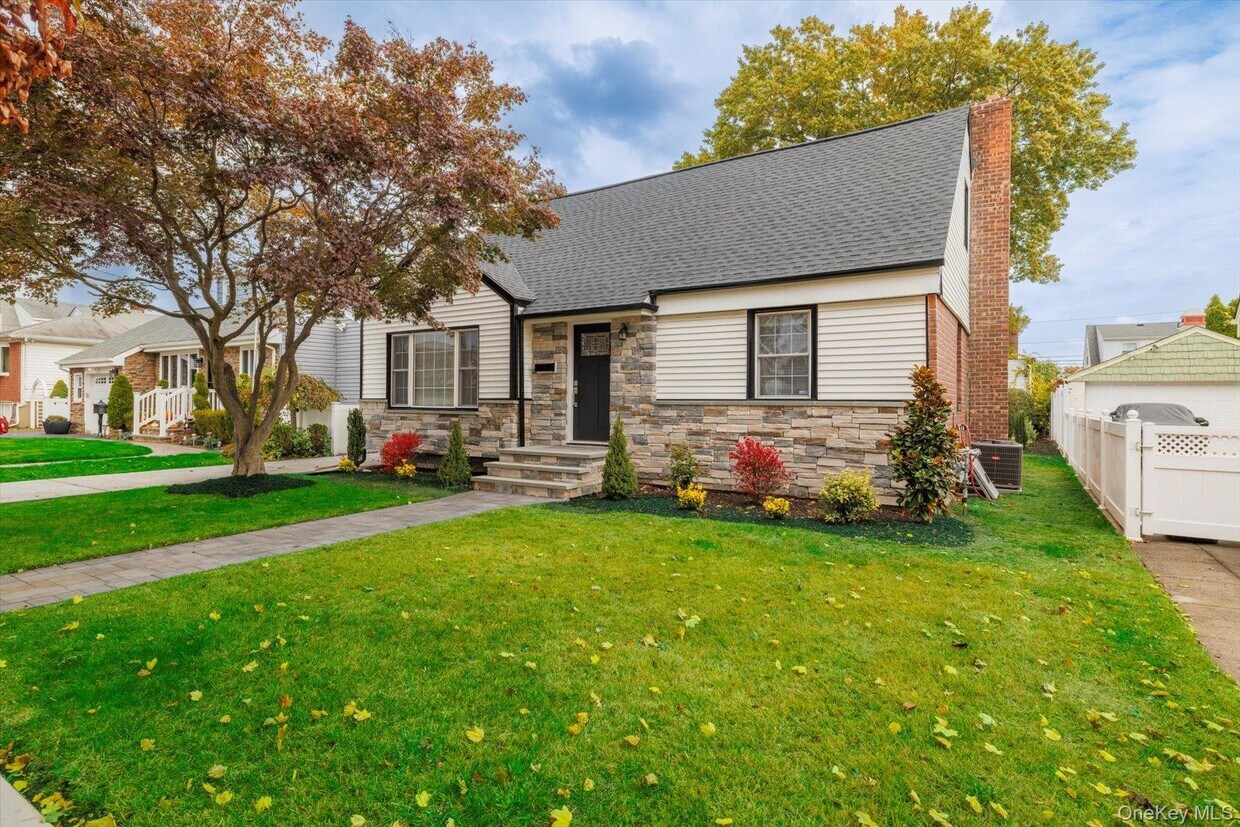 Foto principal - 236 Wardwell Rd