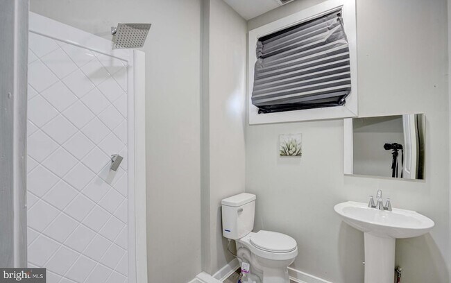 Foto del edificio - 2728 Harford Rd