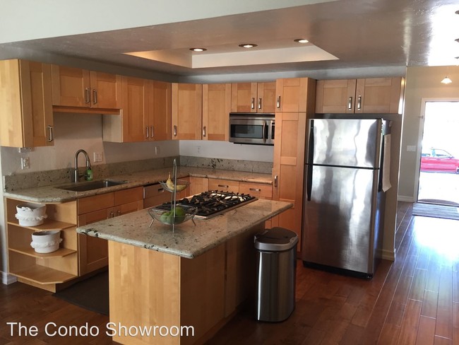 Building Photo - 3 br, 2 bath House - 6428 La Paloma