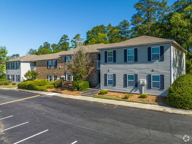 Building - Campus Side Apartments