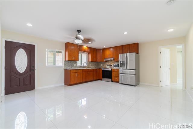 Building Photo - 92-426-426 Akaula St
