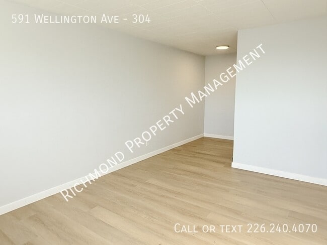 Building Photo - 591 Wellington Ave
