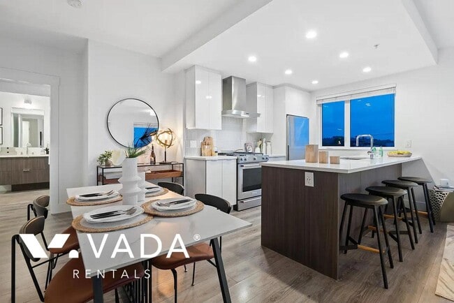 Photo du bâtiment - Brooklynn in Lynn Creek 2 Bed Apartment Re...