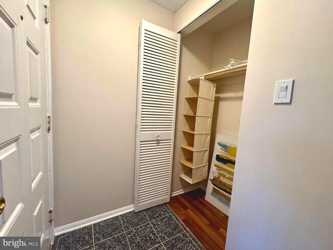 Foto del edificio - 18237 Swiss Cir