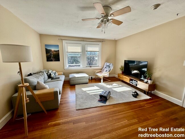 Photo - 4907 Washington St Apartment