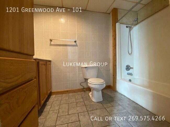 Foto del edificio - 1201 Greenwood Ave