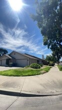 Building Photo - 94 Silverhorn Ct