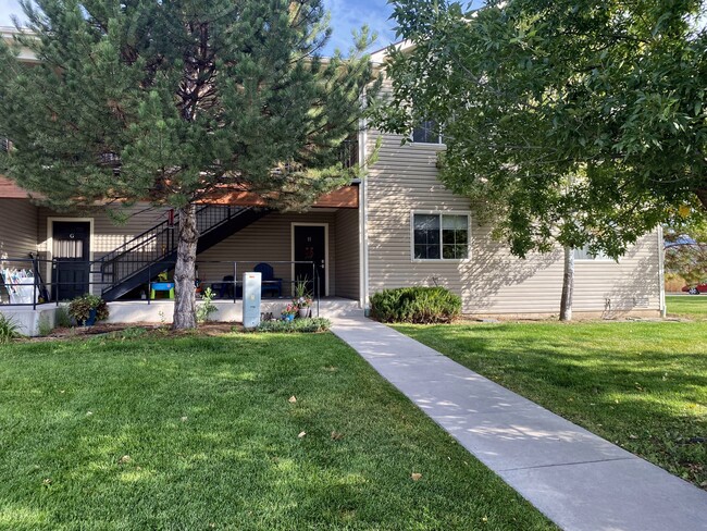 Building Photo - 3029 Coal Mine Ave