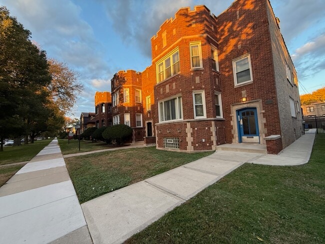 Foto del edificio - 7749 S Indiana Ave