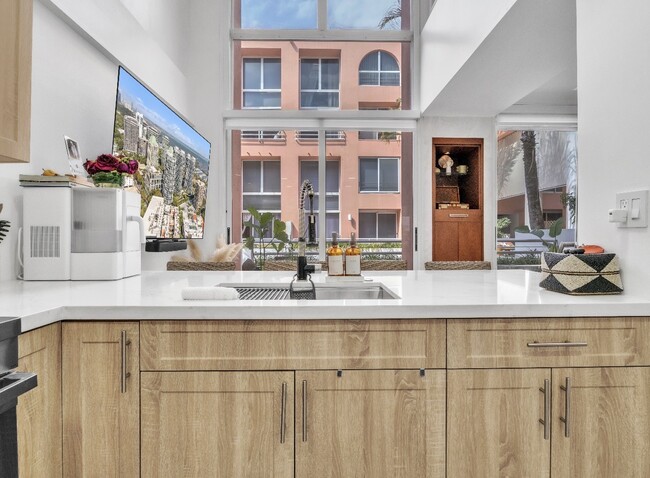 Building Photo - 2801 Florida Ave