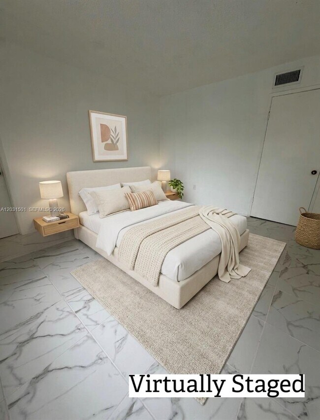 Foto del edificio - 13701 Kendale Lakes Cir
