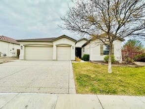 Building Photo - 10615 Summer Glen Dr