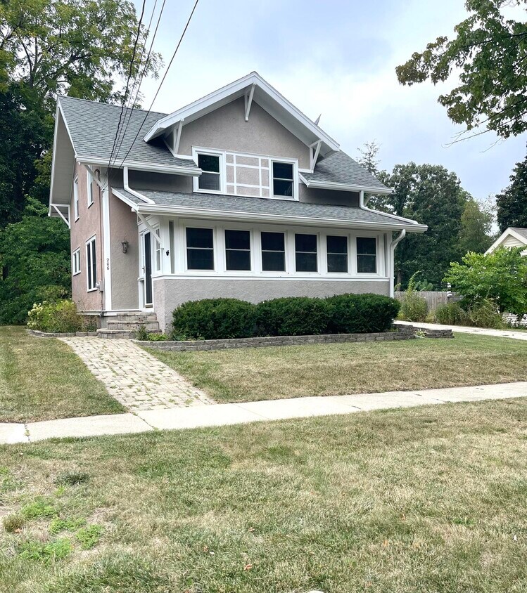 Primary Photo - 206 N 4th St