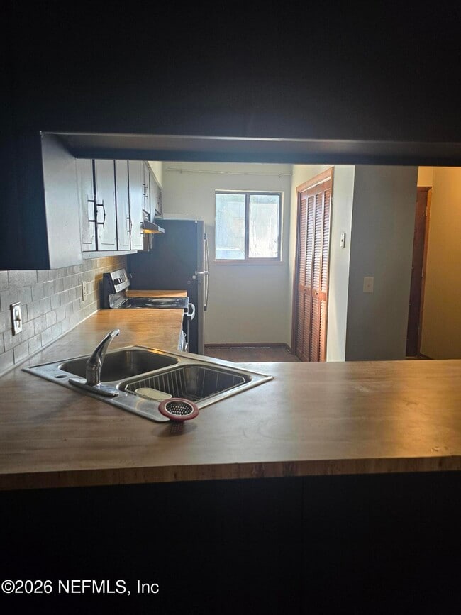 Foto del edificio - 4303 Windergate Dr