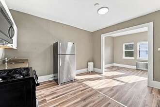 Building Photo - 2112 Orthodox St