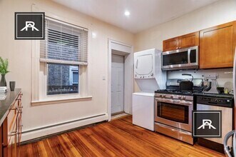 Building Photo - 128 Day St