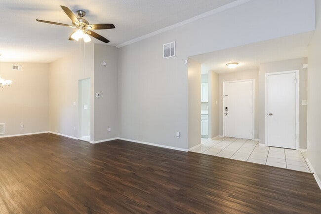 Building Photo - 2739 Sumba Ave