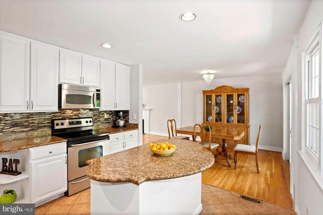 Building Photo - 1632 Morrill Ct