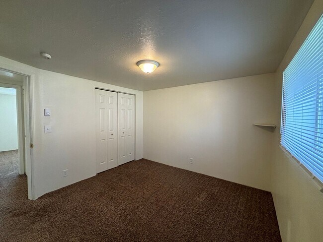 Building Photo - 120 Adams # 1-4