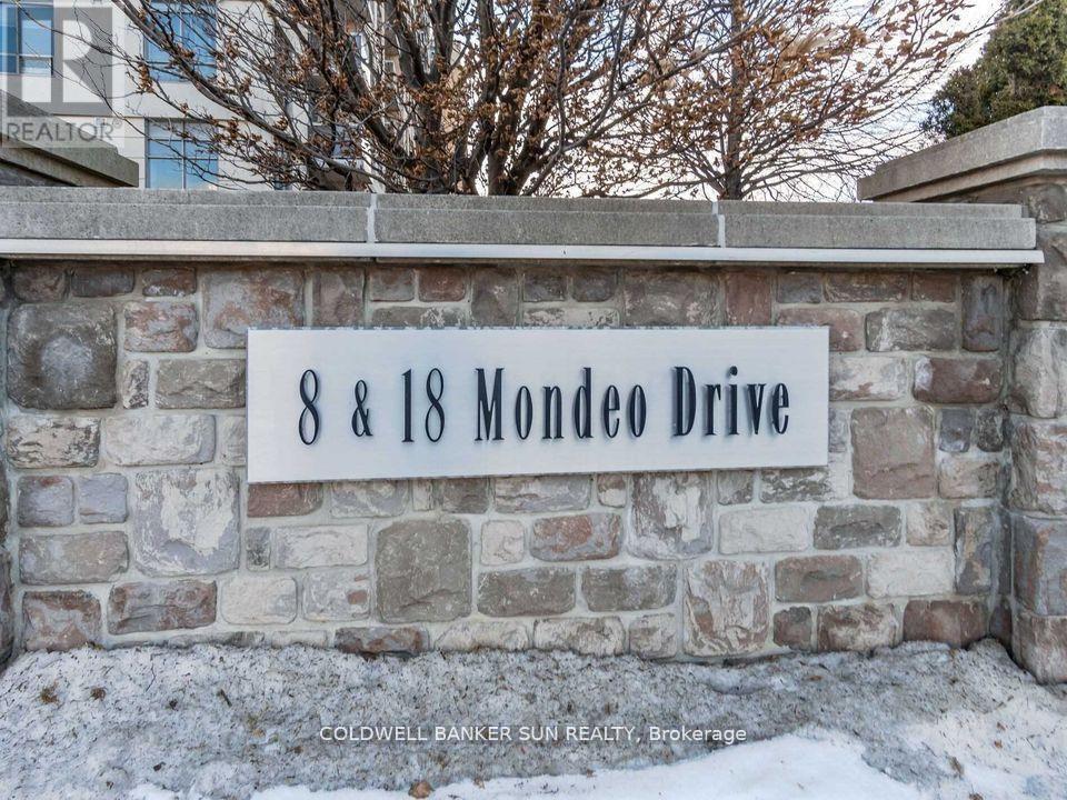 Photo principale - 18-718 Mondeo Dr