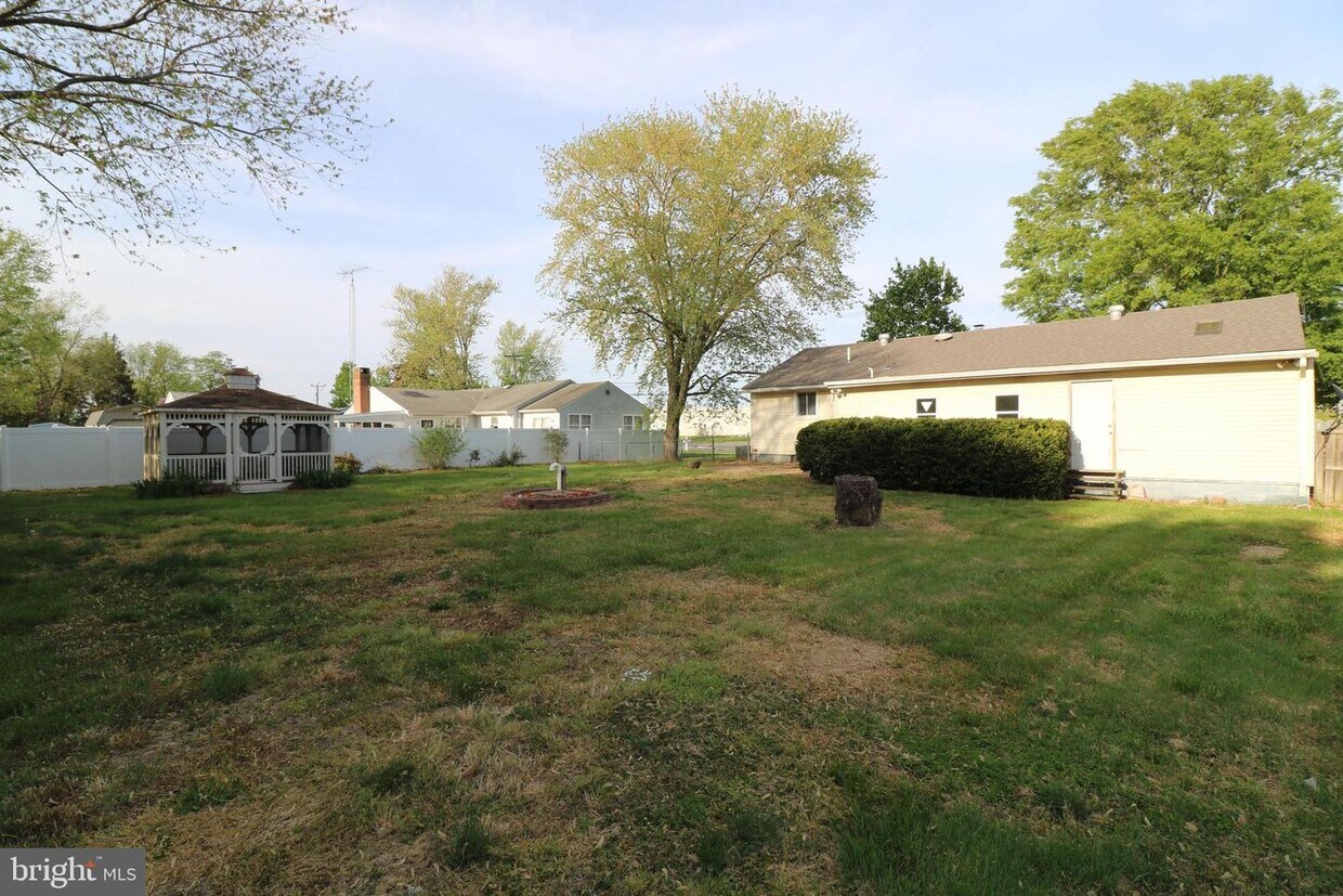 7489 Old Beach Rd, Frederica, DE 19946 House Rental in Frederica, DE