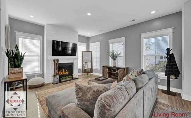 Foto del edificio - 1754 Sandybrook Dr