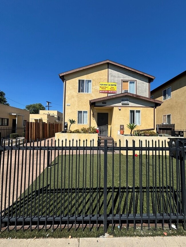 Building Photo - 314 E 120th St